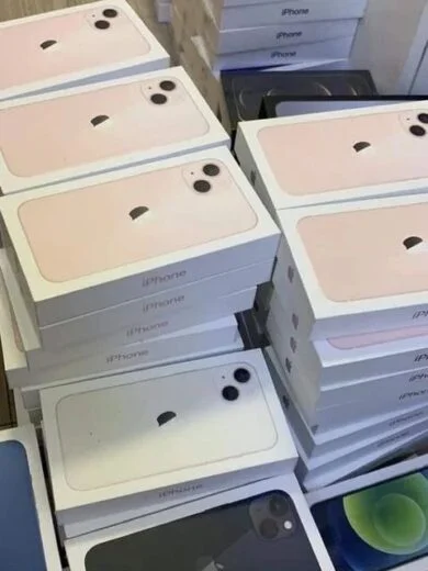 iPhone Pallets - Image 3