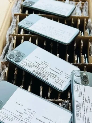 iPhone Pallets - Image 11