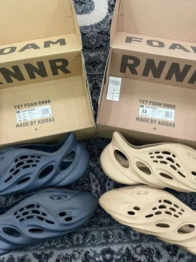 Yeezy Foam Runner Pallets - Image 2